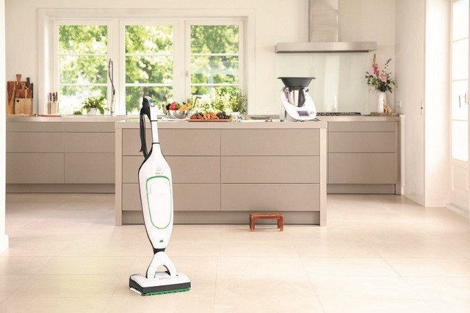 Vorwerk Kobold VK200 : il aspire, ou lave, ou les deux, c’est comme vous voulez en fait !