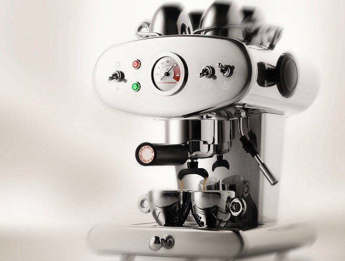 Illy X1 Moulu, la beauté toute italienne de l'expresso