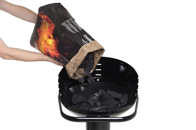 Barbecook Loewy, le barbecue à charbon qui vous simplifie la grillade
