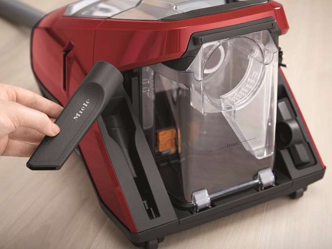 Miele réinvente l’aspirateur sans sac avec le Blizzard CX1