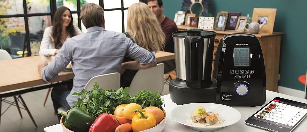 Geni mix Pro Connect, le  robot culinaire et connecté de Thomson