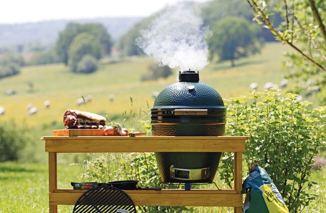 Big Green Egg, le barbecue qui ressemble à un œuf et qui peut cuire un boeuf