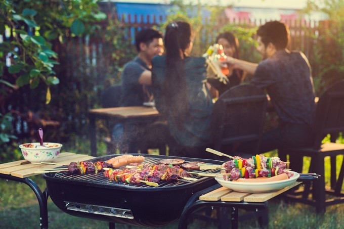 Comment choisir entre un barbecue à gaz, électrique ou charbon de bois ?