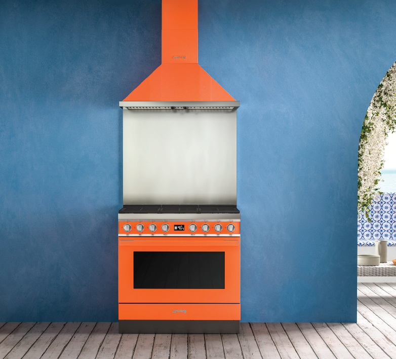 Smeg Portofino, le centre de cuisson multicolore et spacieux