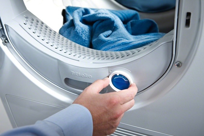 Miele TWF 500 WP : sèche et parfume le linge, sans trop consommer