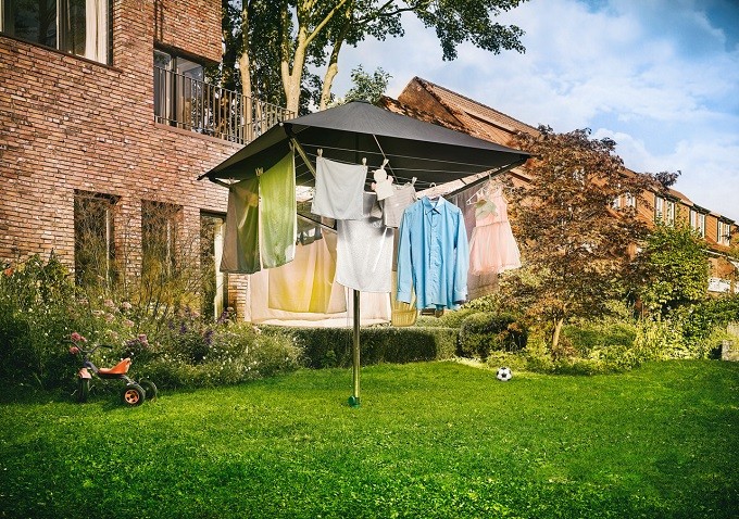 Leifheit LinoProtect 400, le séchoir à linge qui fait parapluie et parasol