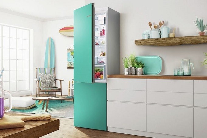 Bosch VarioStyle, le réfrigérateur combiné qui change de porte comme de couleur