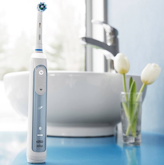 Oral-B Smart Series 6100S, la brosse à dents sensitive et connectée