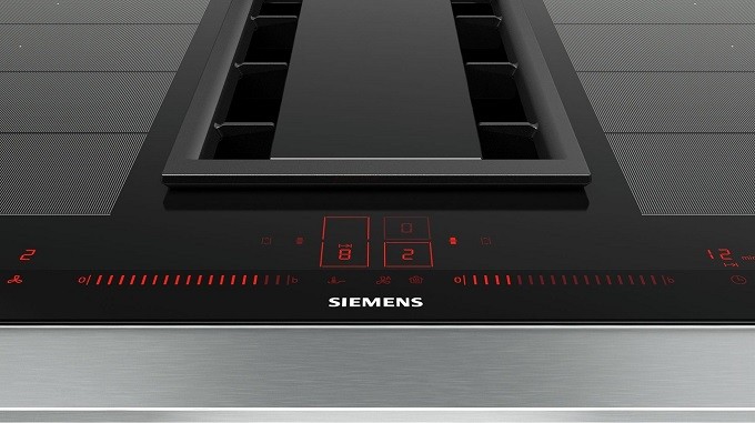 Siemens EX875LX34E, la table inductionAir avec hotte centrale