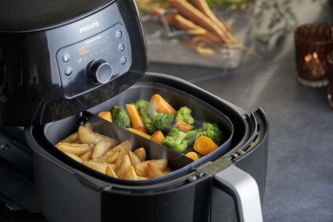 Philips Airfryer XXL, pour cuire frites légères et poulet entier