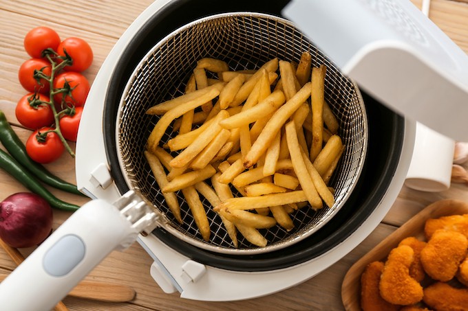 Comment choisir sa  friteuse électrique, avec ou sans huile ?