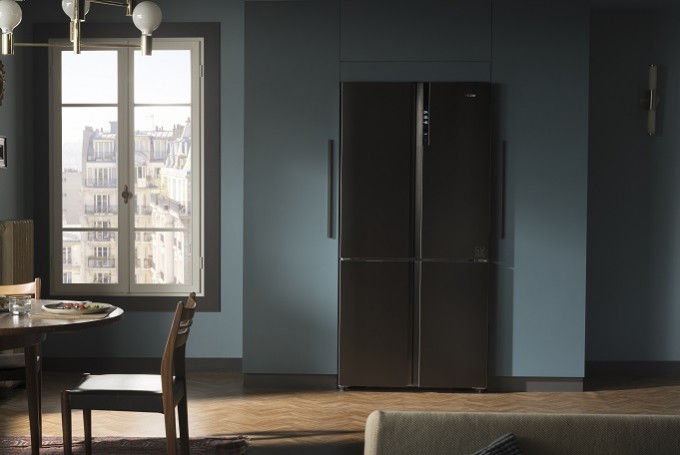 Réfrigérateur Congélateur Haier Iconic Black, l'élégance et la performance