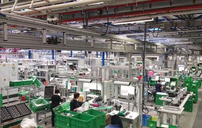 Reportage : visite de la Semco, l’usine qui fabrique le Thermomix TM6 en France