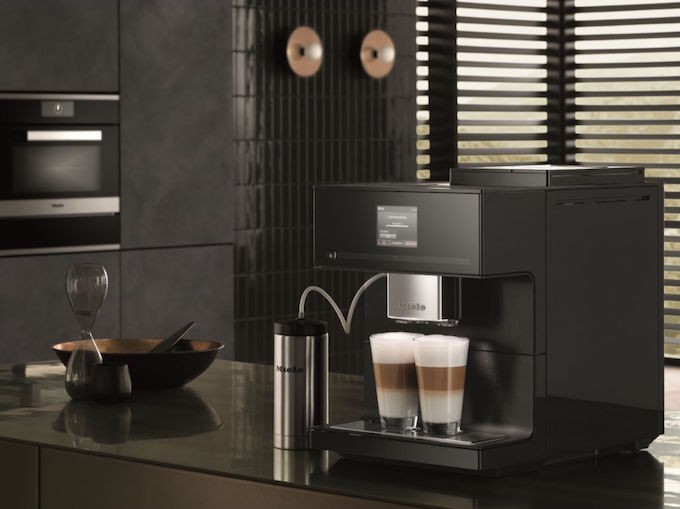 Miele CM 7750, un robot café connecté avec triple bac à grains