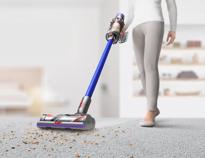 V11 Extra, premier aspirateur balai Dyson doté d’une batterie amovible