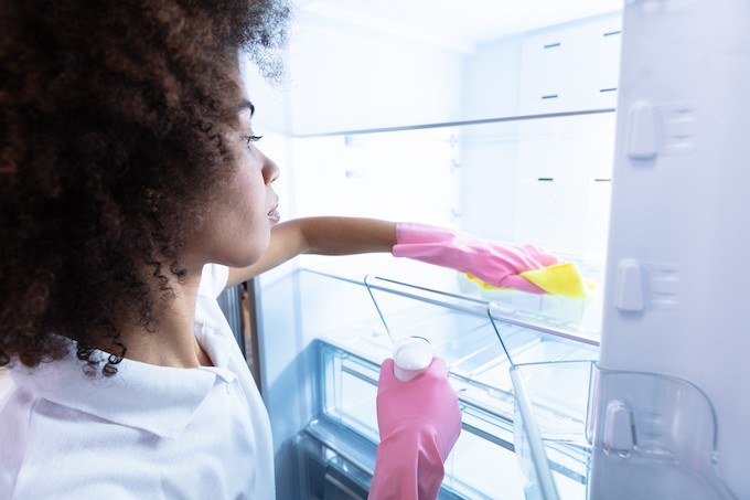 Entretenir son réfrigérateur et son congélateur pour leur ménager une longue vie