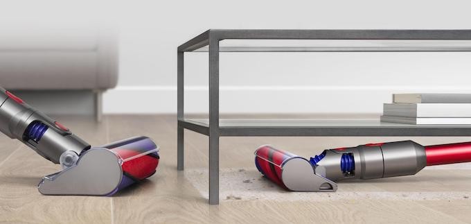 Dyson V8 Slim : un aspirateur balai au petit gabarit, allégé