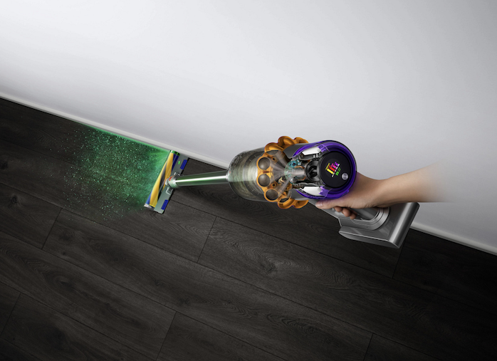 Dyson V15 Detect, l’aspirateur qui rend la poussière visible et compte les moutons