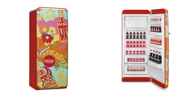 Le réfrigérateur Unity Smeg célèbre les 50 ans de la pub Hilltop  Coca-Cola