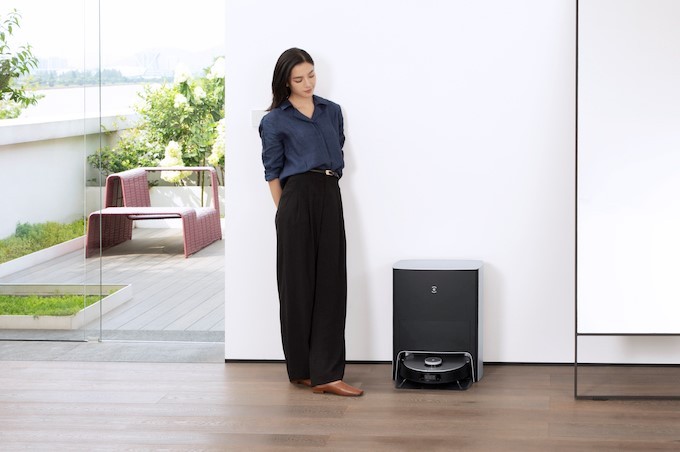 Ecovacs Deebot X1 Omni, un robot aspirateur laveur qui se vide et se nettoie tout seul