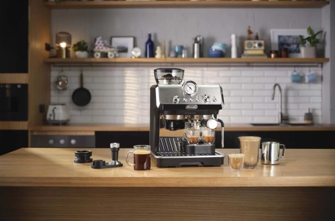 Specialista Arte De’Longhi,  expresso broyeur pour barista en devenir