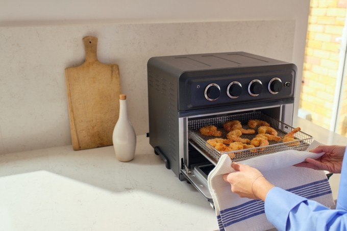 Friteuse à air chaud Mini four de Cuisinart, un appareil polyvalent pour frire sans matière grasse