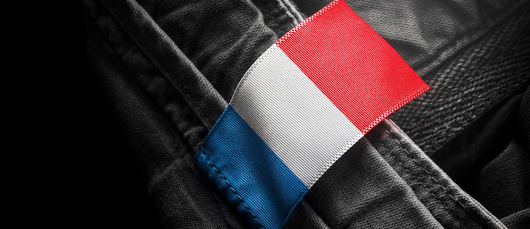 Choisir des vêtements faits en France, le prix de la durabilité