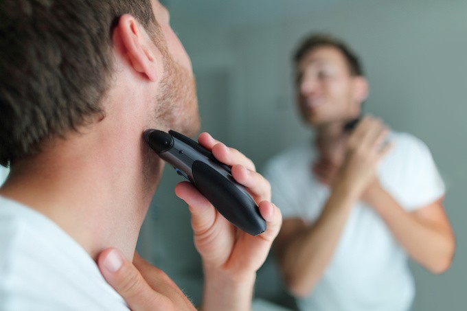 Rasoir électrique pour homme, un allié au poil pour tous les styles