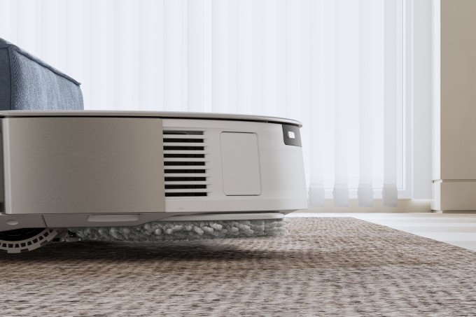 Ecovacs Deebot T20 Omni, l'aspirateur robot tout-en-un qui lave les serpillères à l’eau chaude