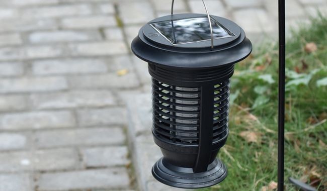 Pièges à moustiques EZIlight, pour profiter du plein air sans les piqûres
